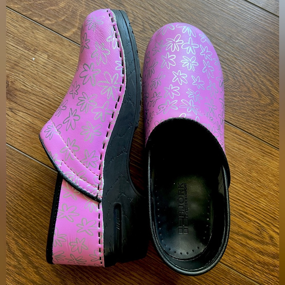 BJORK size 39. Worn maybe 2-3 x.